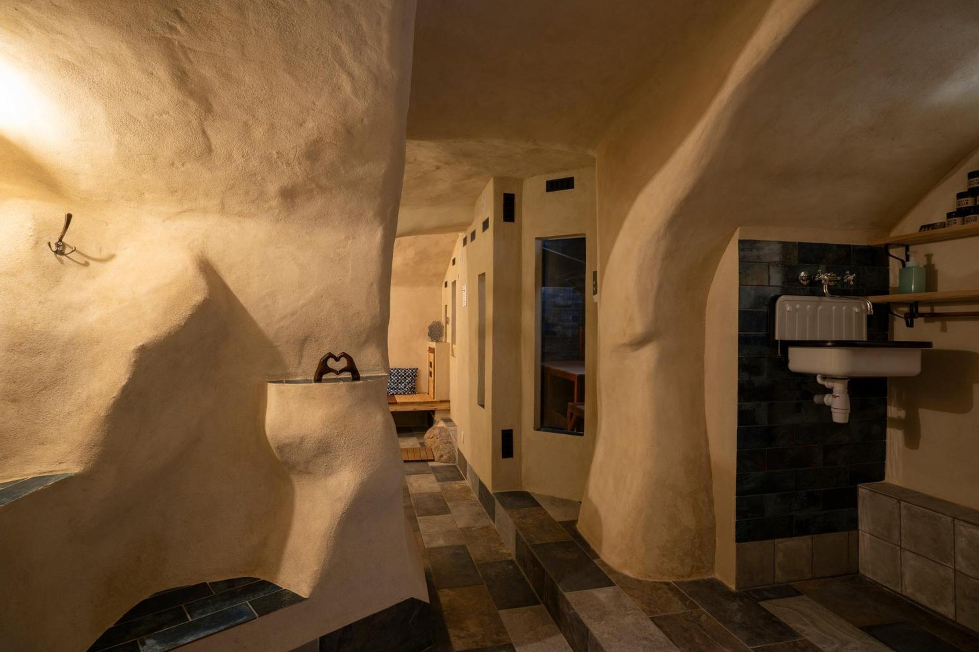 Le Nid De La Bueges Apartment *